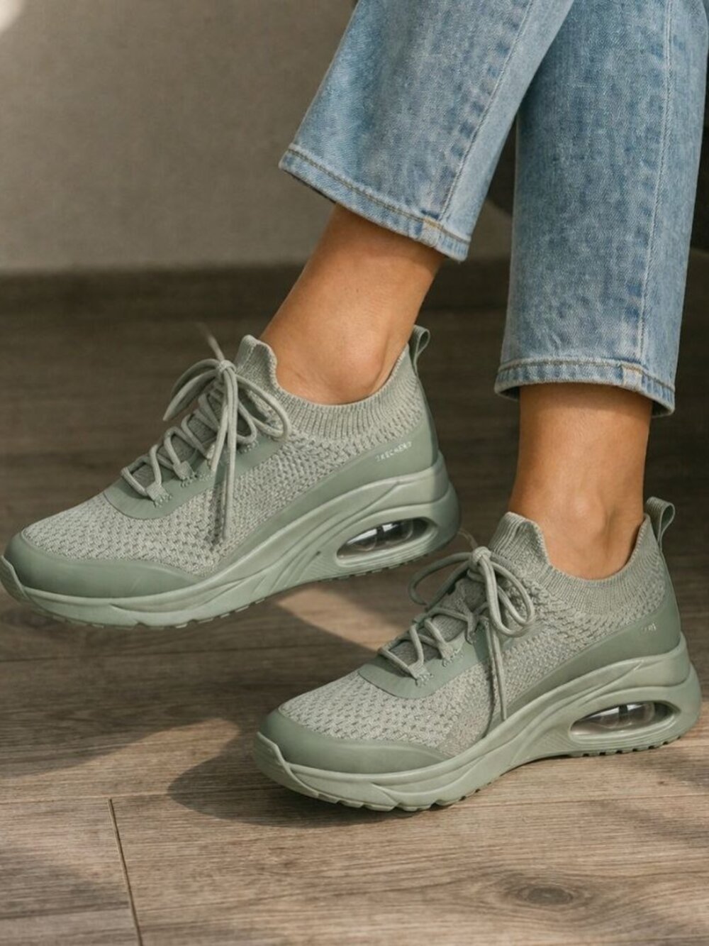 Skechers Air-Cooled Memory Foam Sneakers Olive Green Size 6 Lightweight Comfort